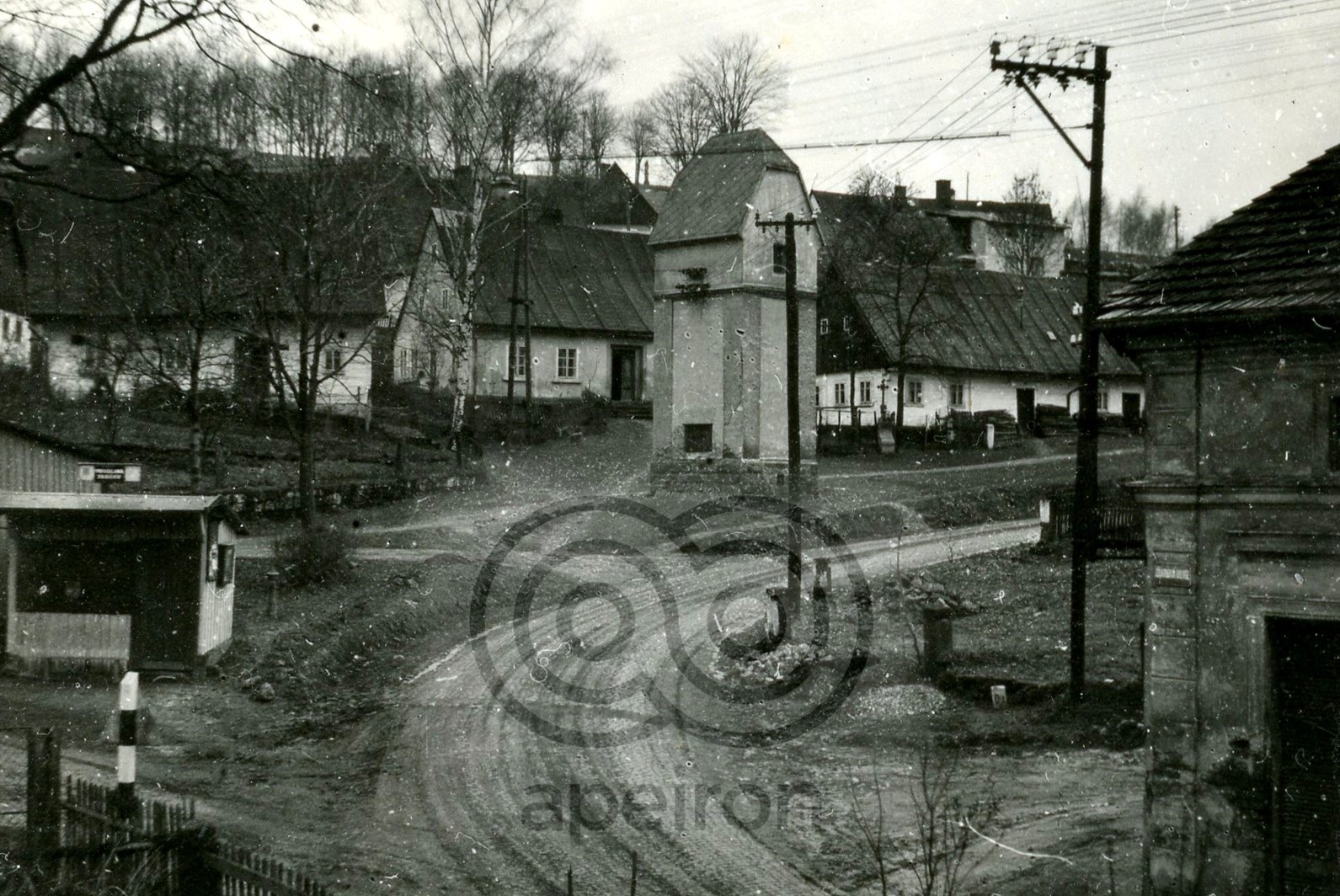 "Vysoká bouda soustřeďovací stanice" ve Žďárské ulici, cca 1940-50; sbírka Milana Košťála